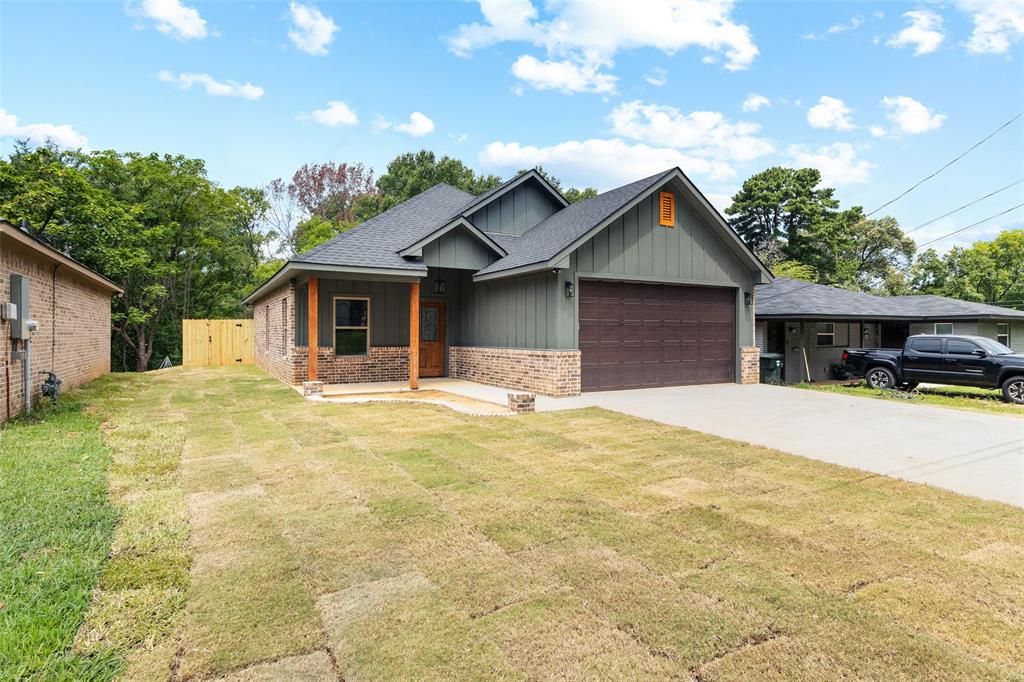 2514 N Glass Avenue Property Photo 1