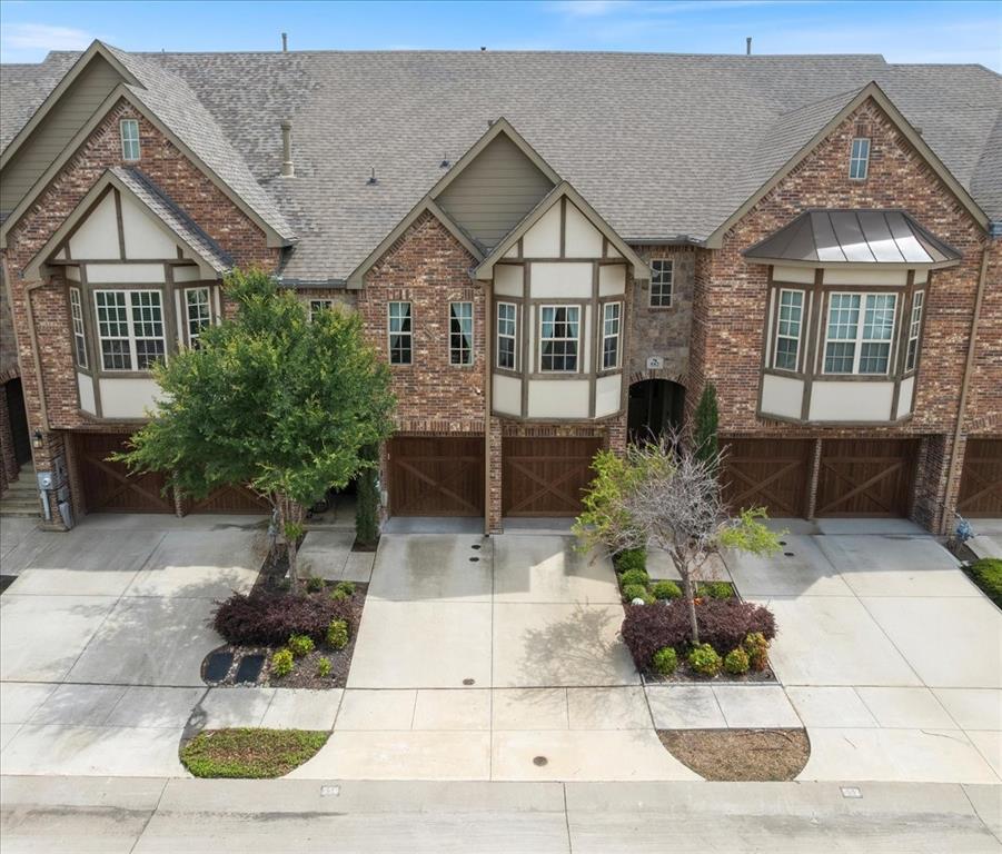 556 Waterloo Drive Property Photo