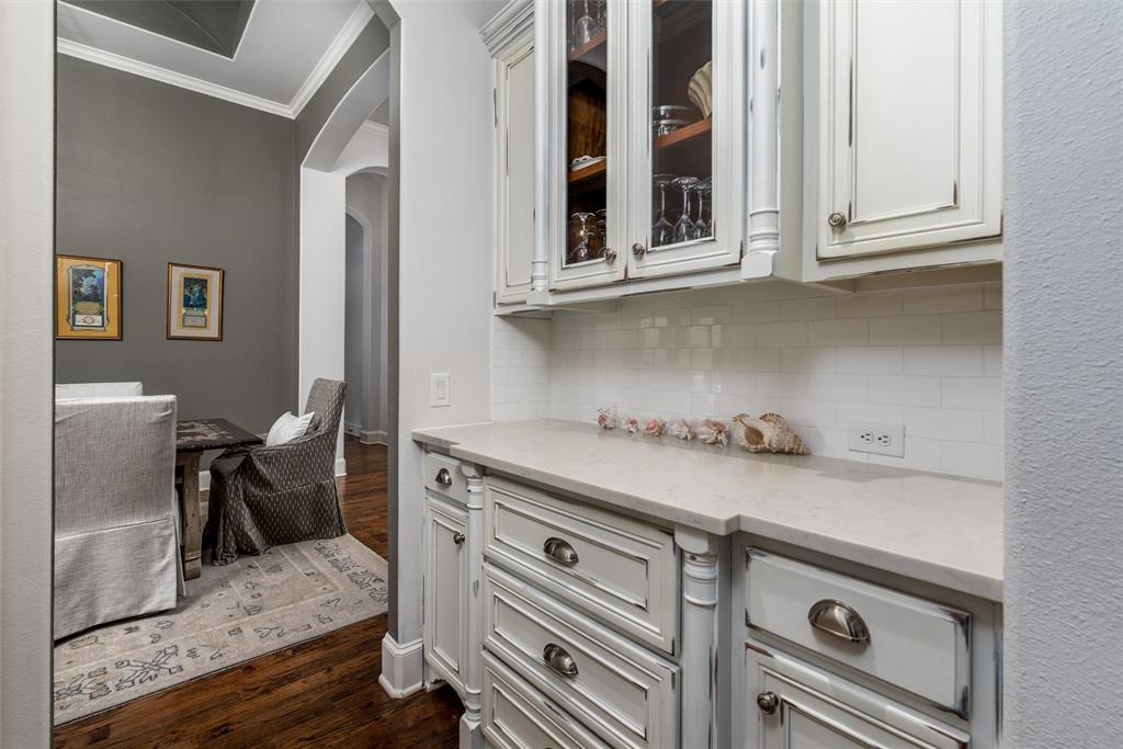 3307 Twin Lakes Drive Property Photo 7