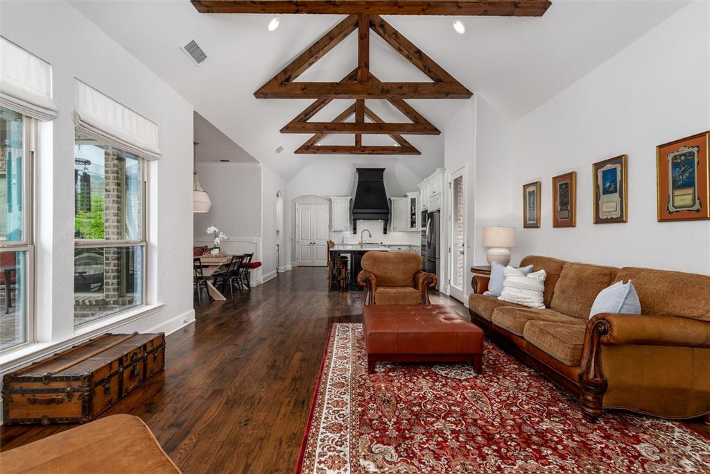 3307 Twin Lakes Drive Property Photo 14