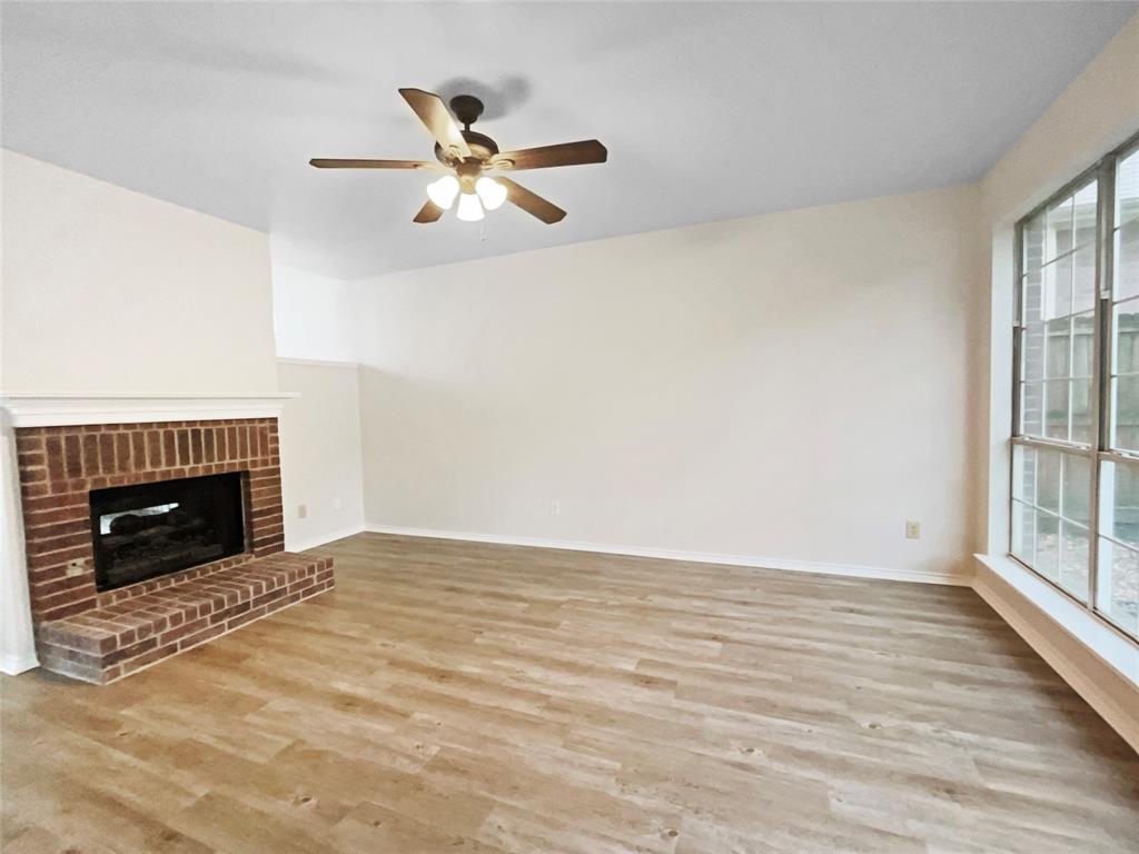 5118 Feather Crest Property Photo 3