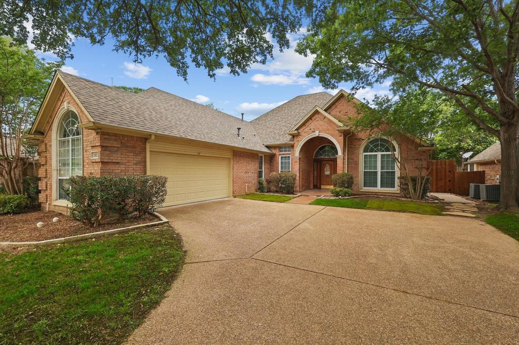 2413 Oak Brook Drive Property Photo 1