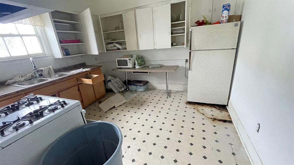3304 S Polk Street Property Photo 7