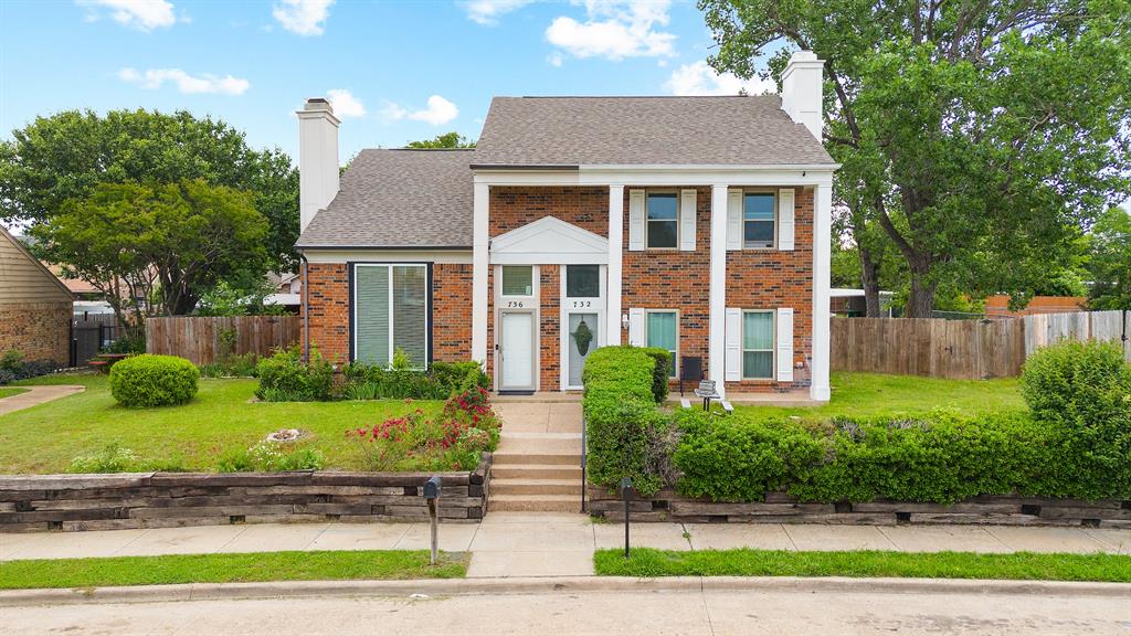 736 Lee Street Property Photo