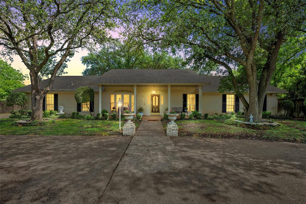 3400 Dever Drive Property Photo 1