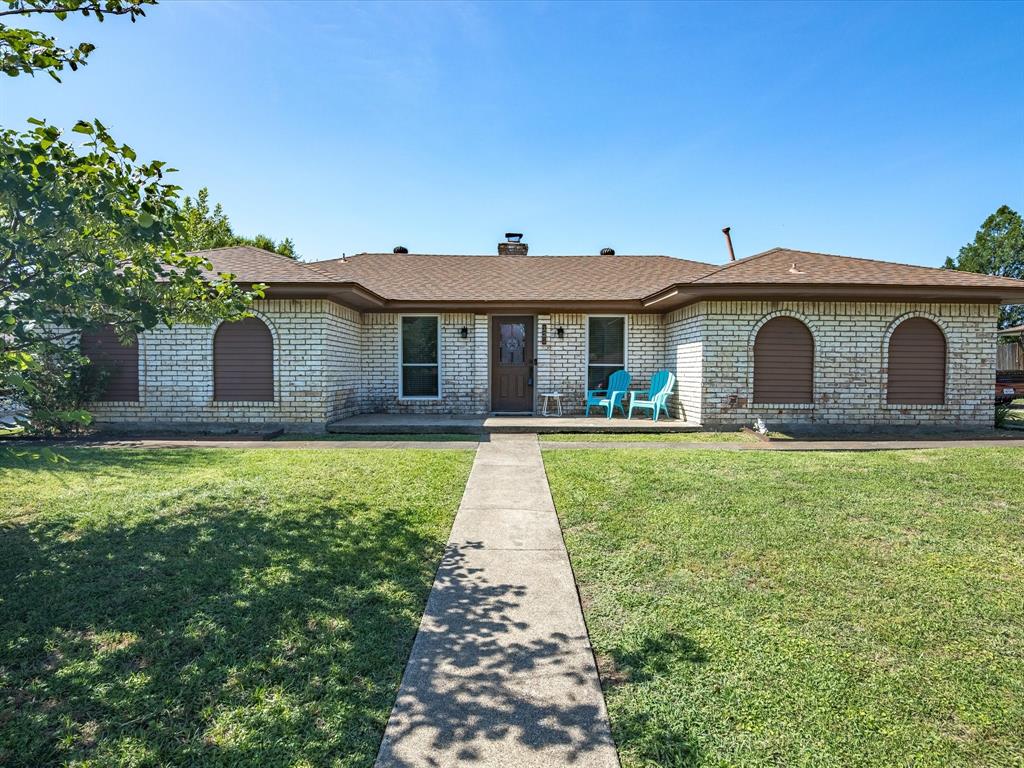 122 Village Estates Drive Property Photo 3