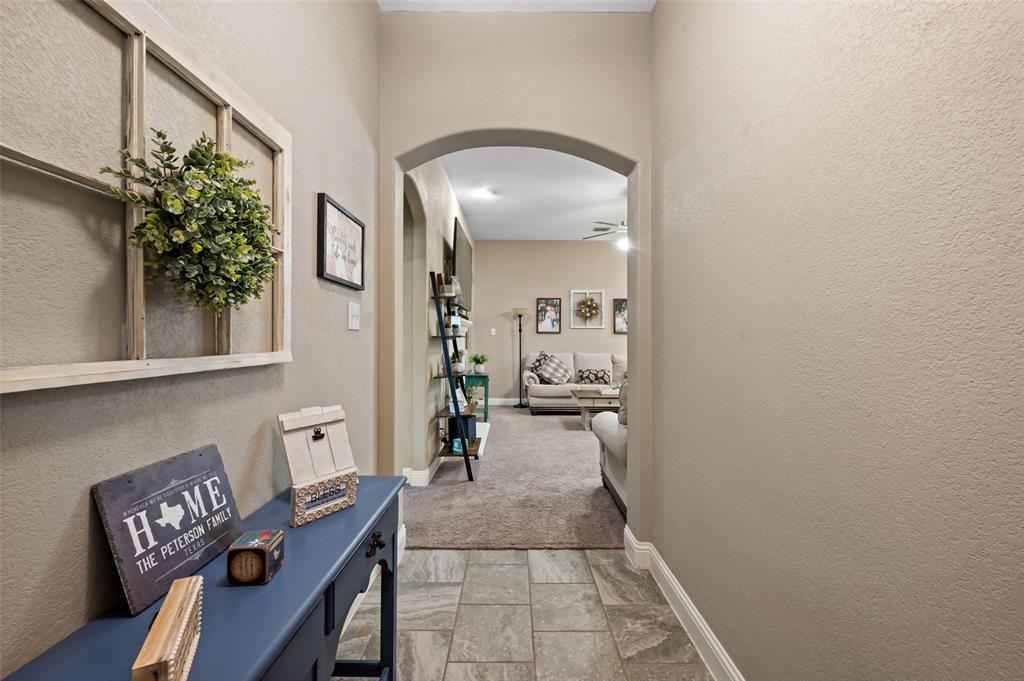 1461 Lakeview Drive Property Photo 6
