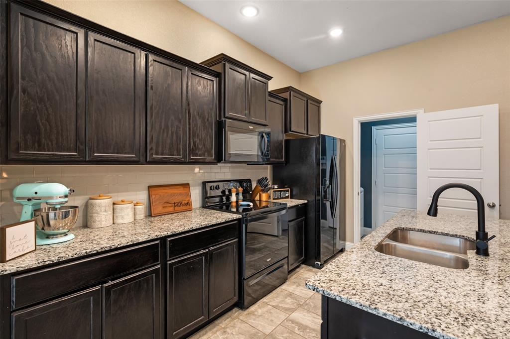 1461 Lakeview Drive Property Photo 12