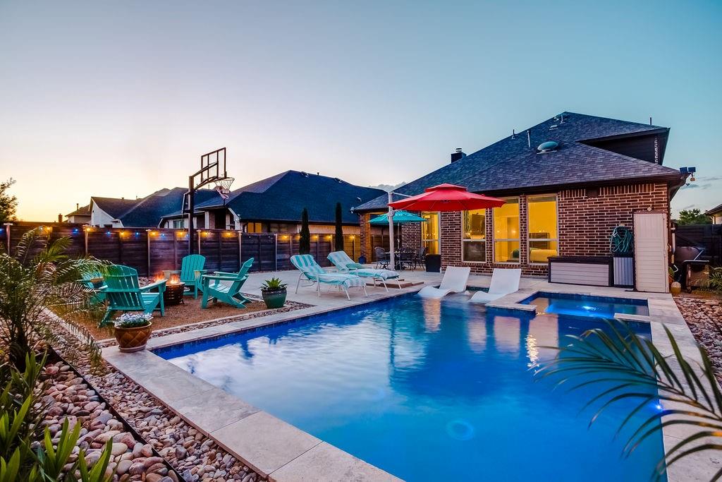 828 Parkland Drive Property Photo