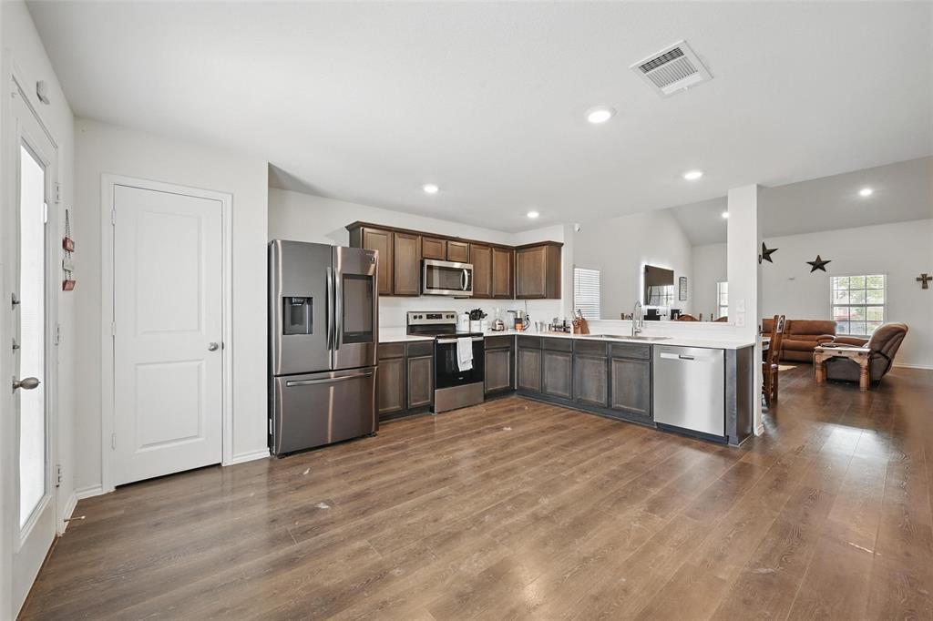 305 Sage Street Property Photo 12