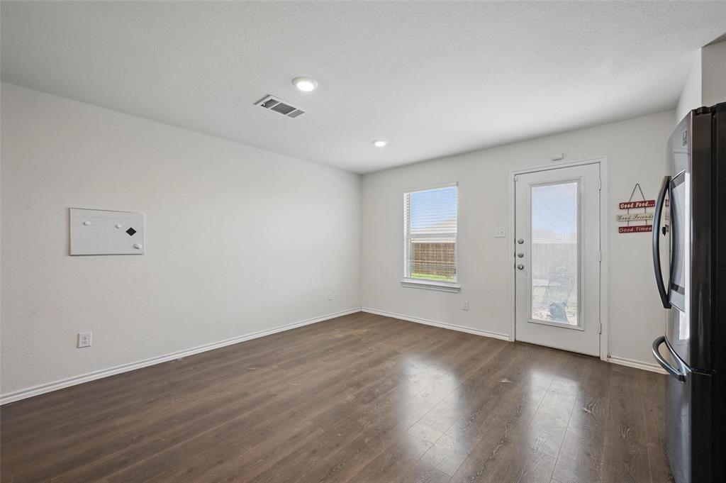 305 Sage Street Property Photo 14