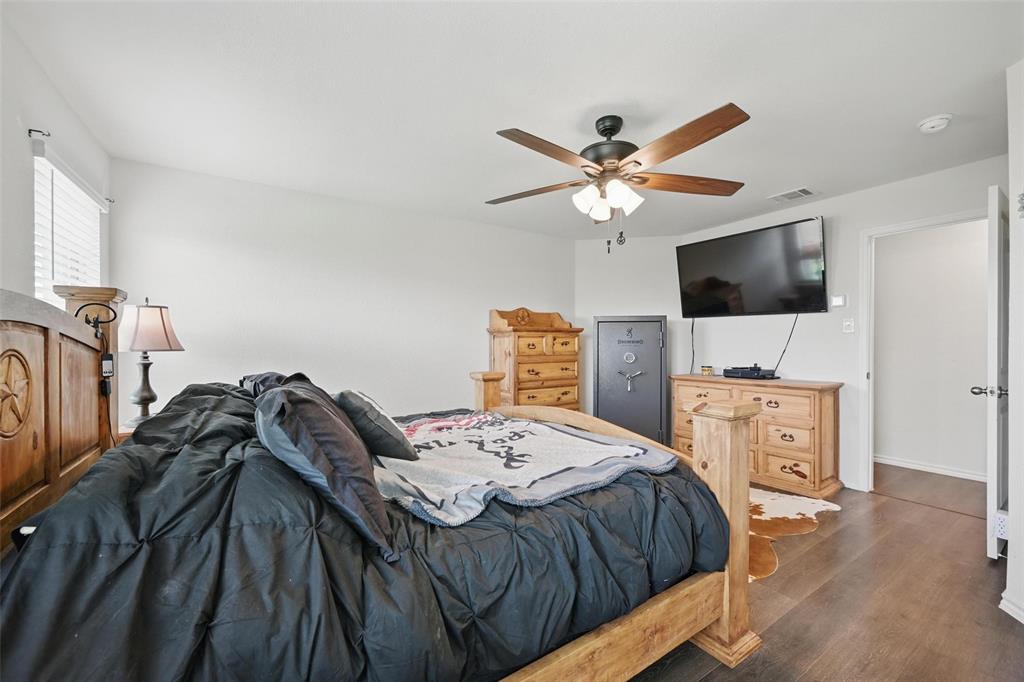 305 Sage Street Property Photo 17