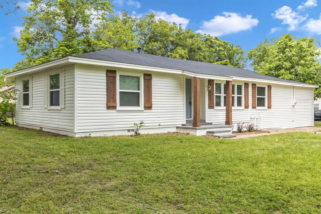 102 Hodge Property Photo 1