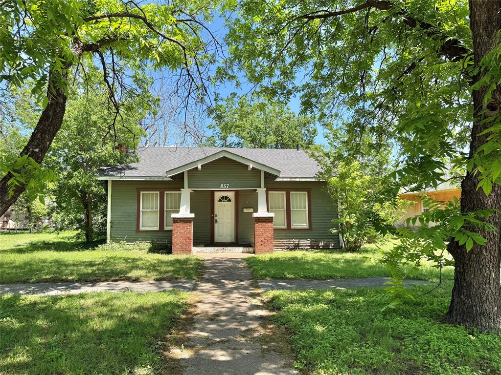 857 Palm Street Property Photo