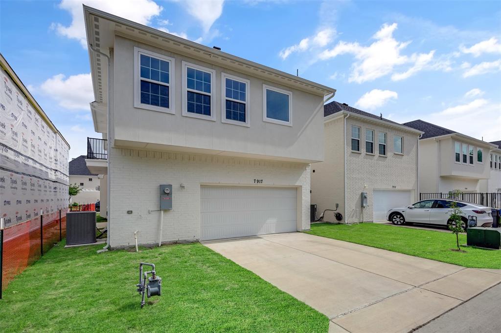7917 Renaissance Boulevard Property Photo 27