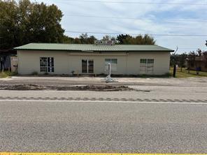 937 S State Highway 19 Property Photo