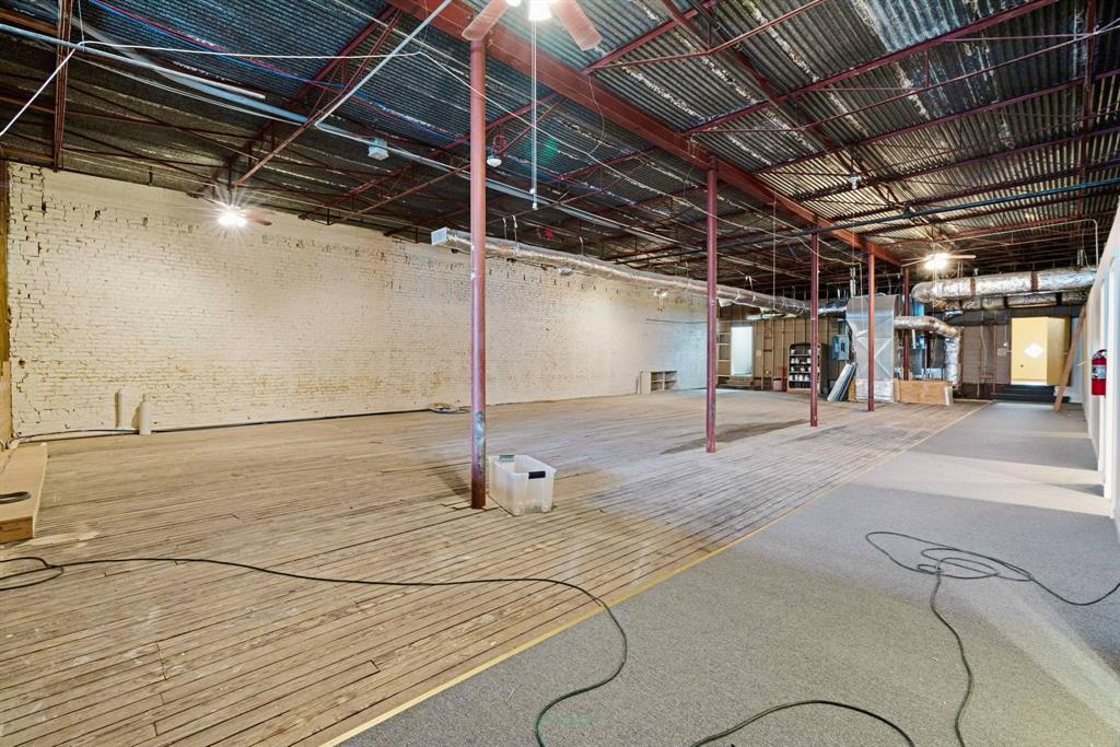 20 N Plaza Property Photo 13