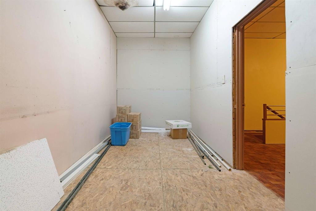 20 N Plaza Property Photo 19