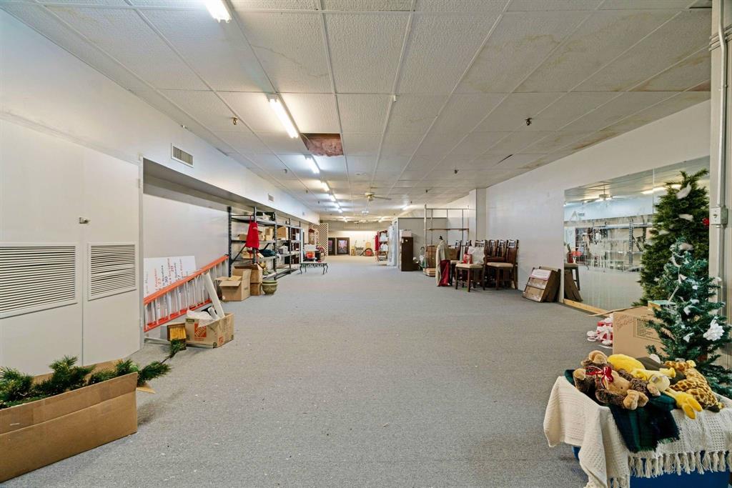20 N Plaza Property Photo 22