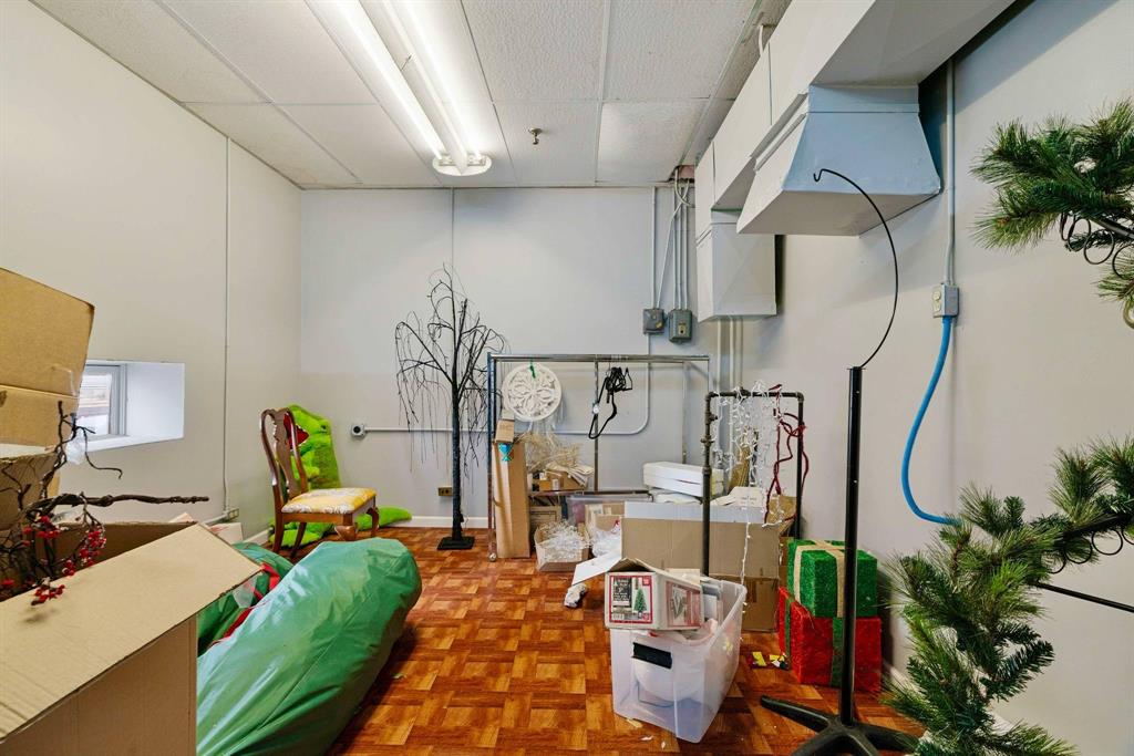 20 N Plaza Property Photo 23