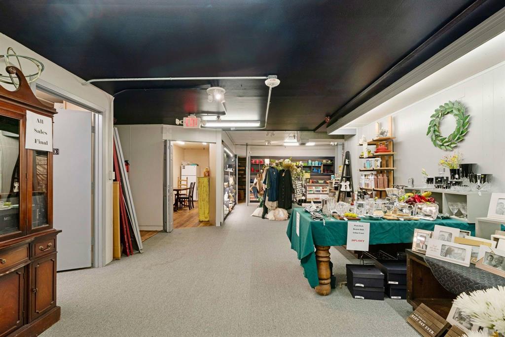 20 N Plaza Property Photo 28