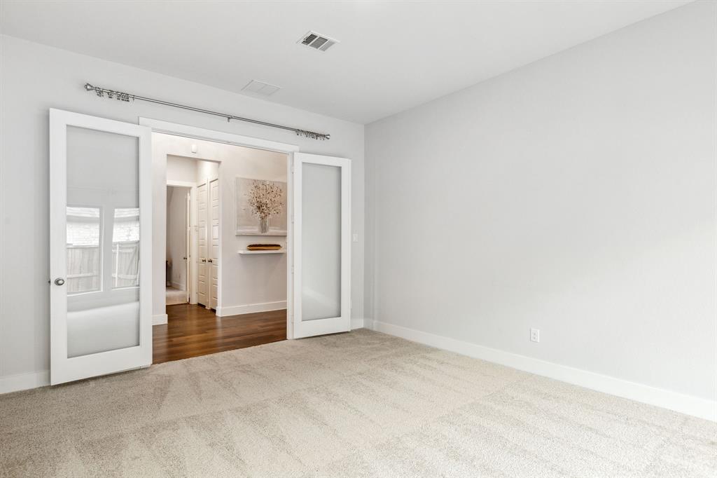 1108 Sandgate Drive Property Photo 13