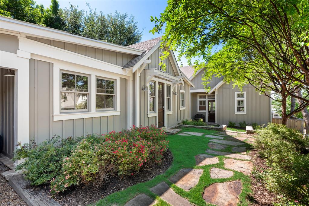4525 E Cove Court Property Photo
