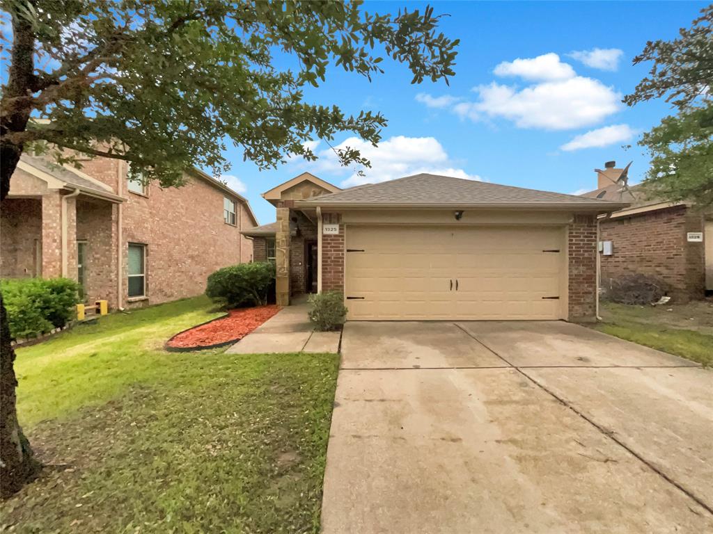 1325 Alder Tree Lane Property Photo 1