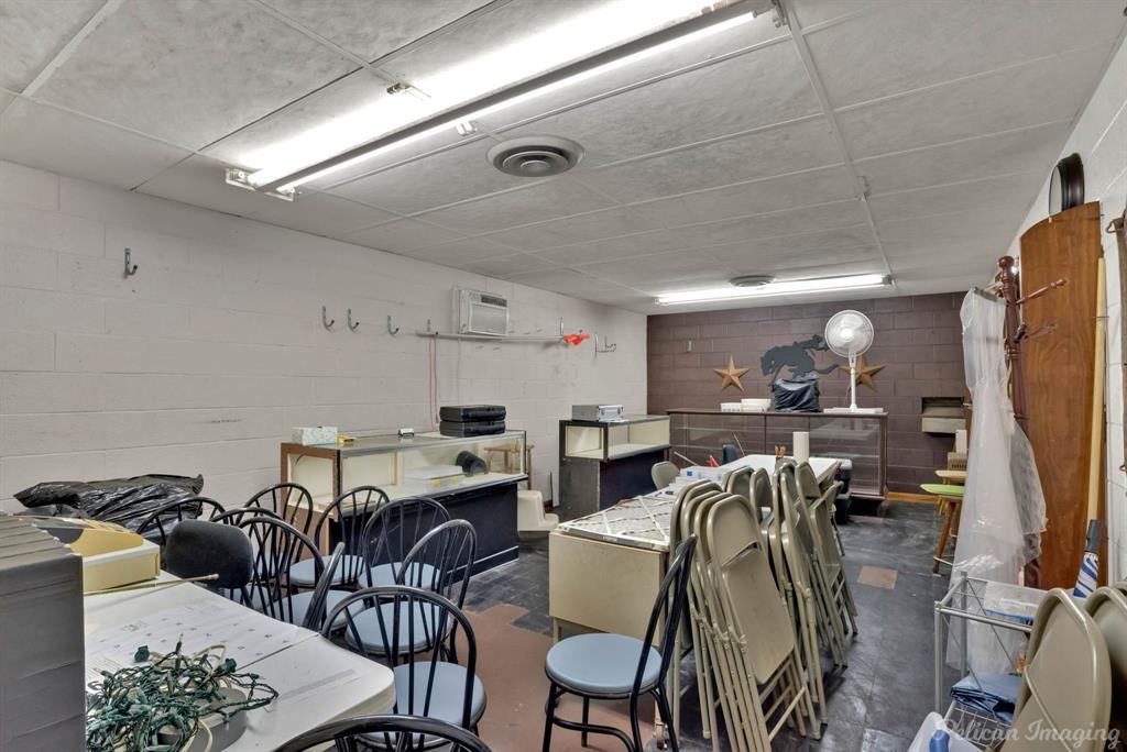 214 Miller Street Property Photo 8