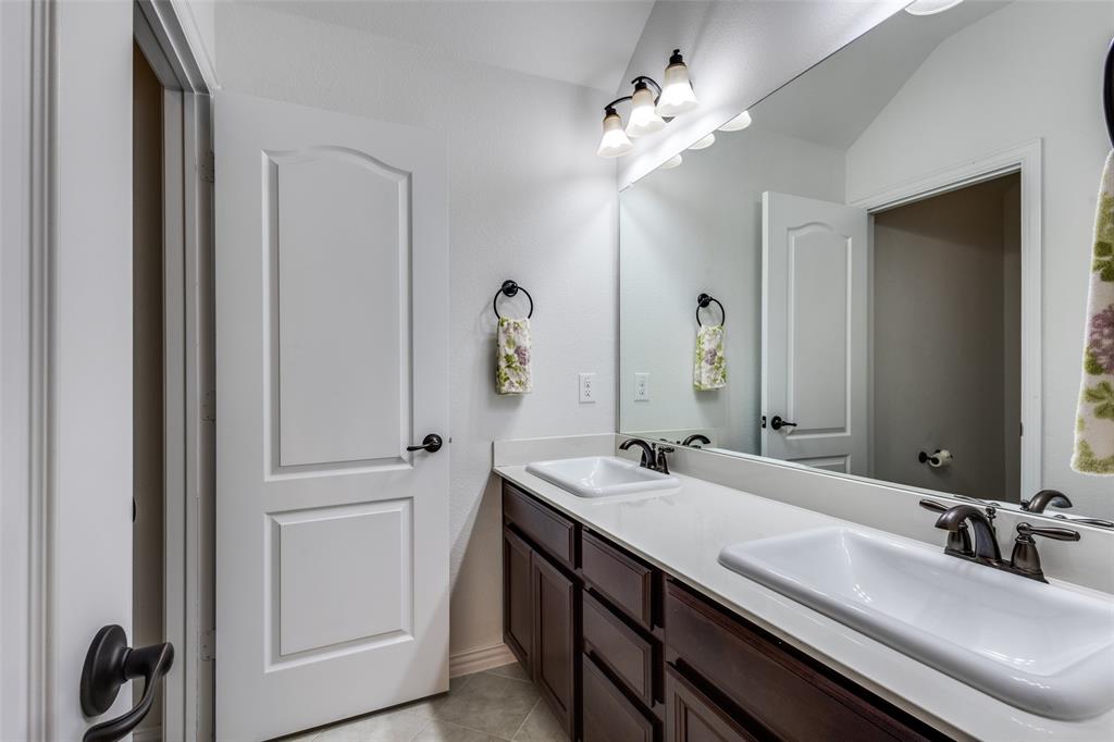 1417 Madrid Falls Drive Property Photo 22