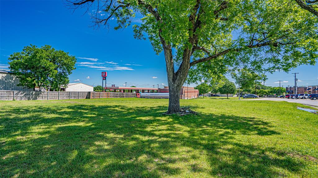 124 Anderson Street Property Photo 29