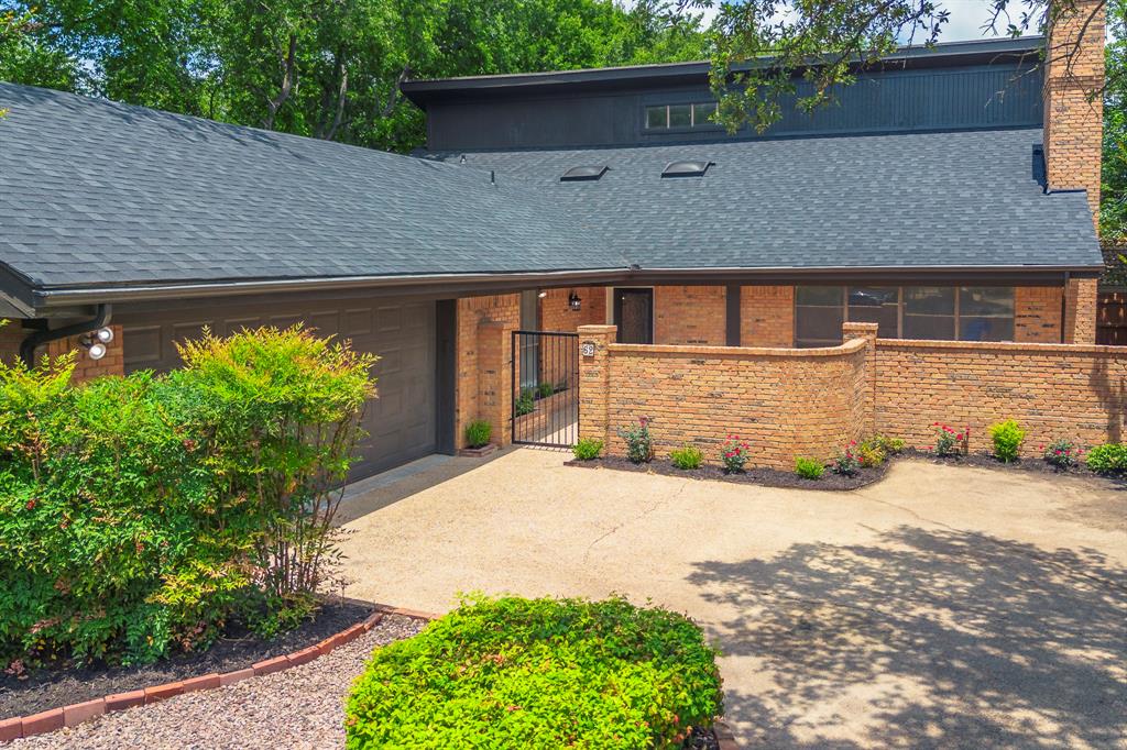62 Legend Road Property Photo 1