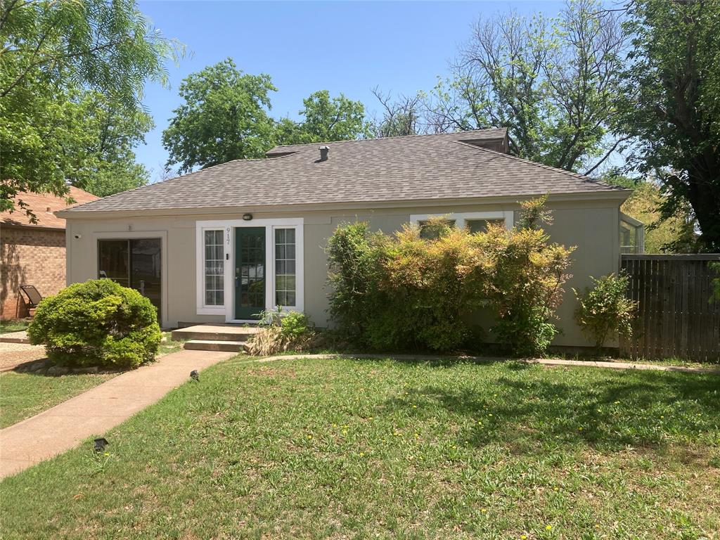 917 Blair Street Property Photo