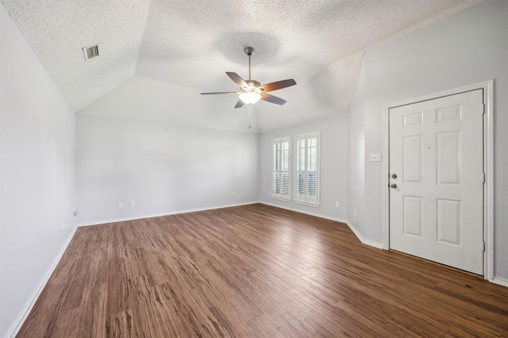 1220 Hillview Drive Property Photo 4