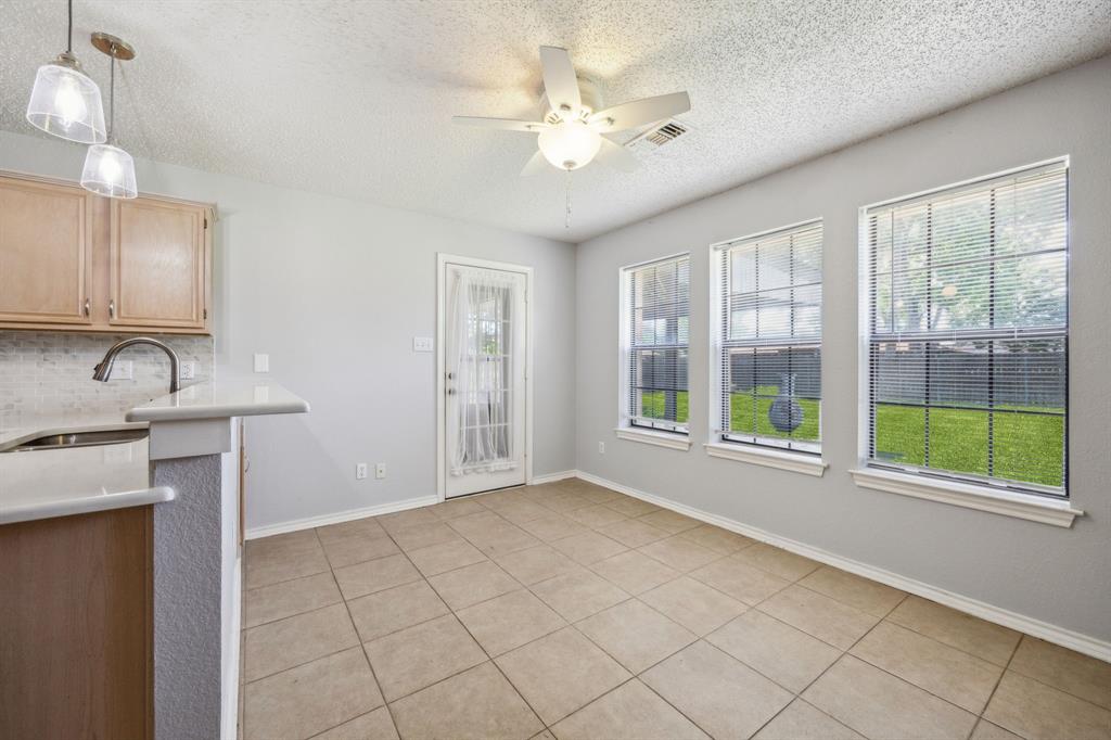 1220 Hillview Drive Property Photo 9