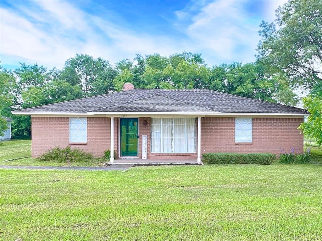 303 Luby Drive Property Photo 1