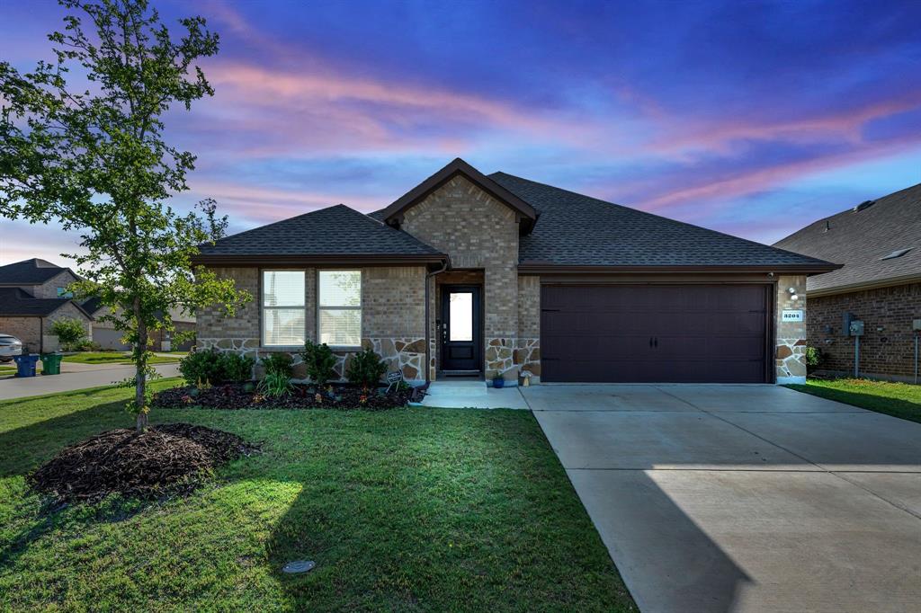 3204 Peacock Lane Property Photo 1