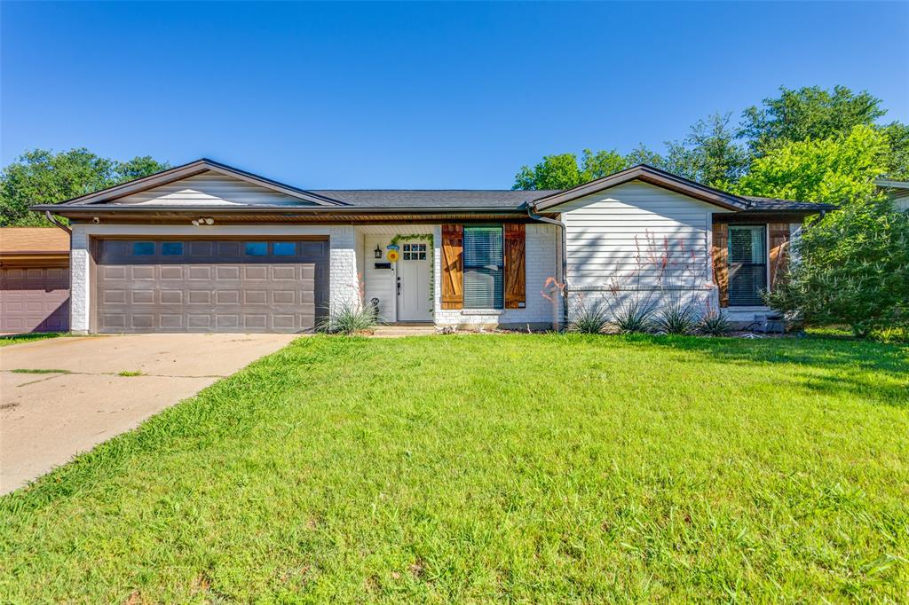 204 Laura Drive Property Photo 1