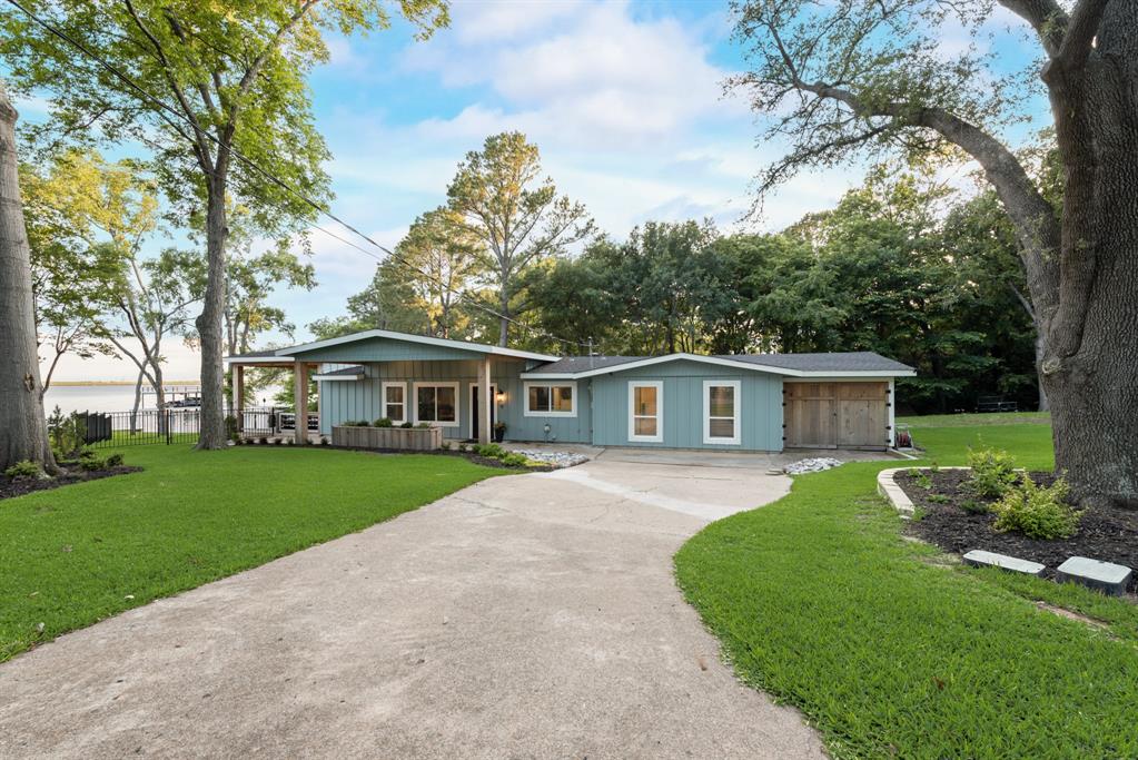 9 Southshore Circle Property Photo 1