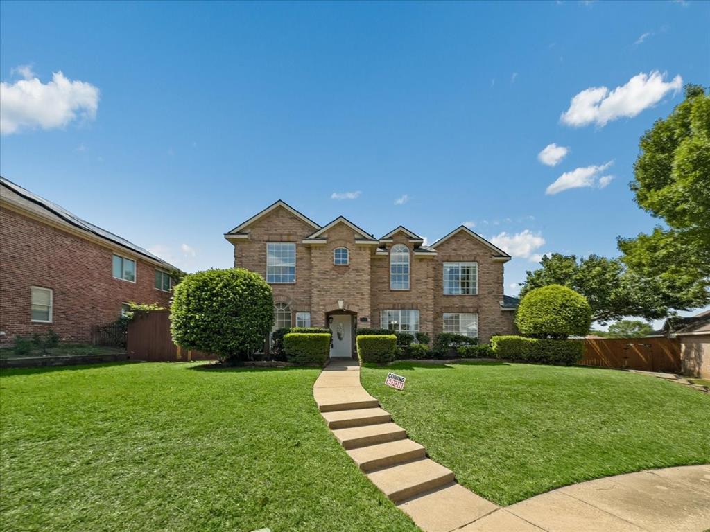 1004 Holmes Court Property Photo