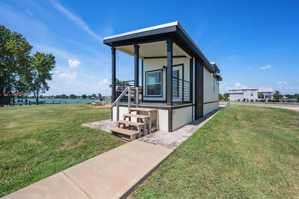 6444 Peninsula Road Property Photo