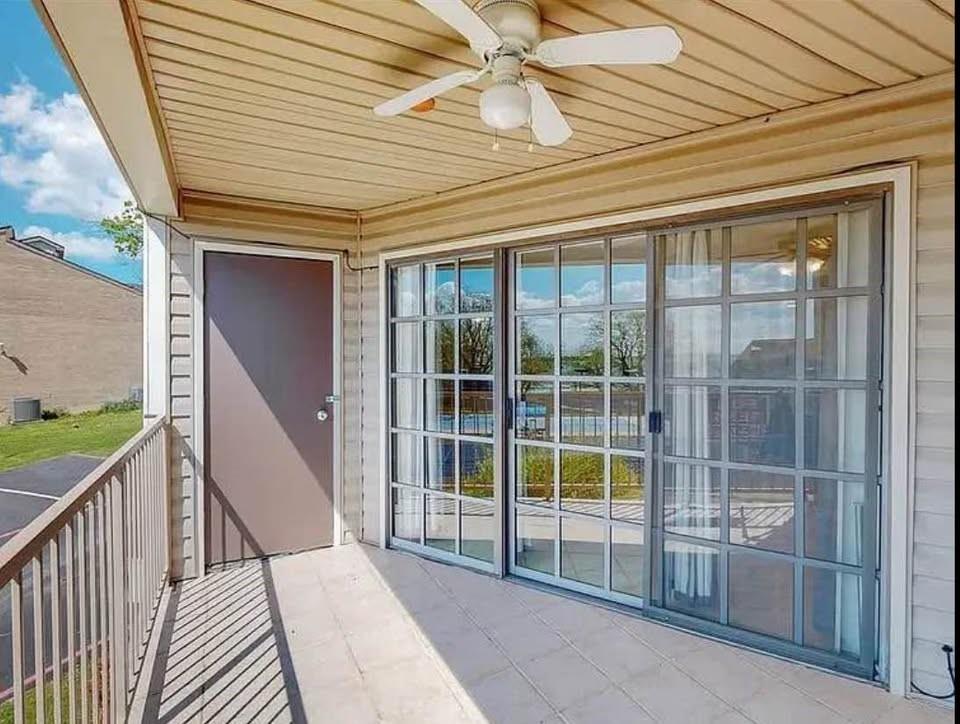 426 Yacht Club Drive E Property Photo 5