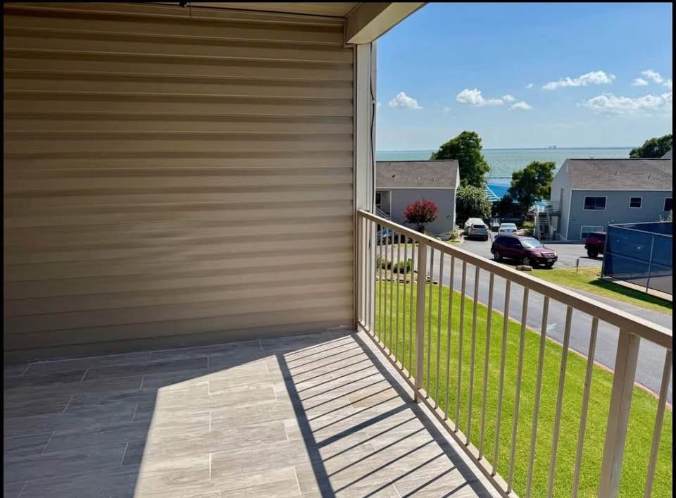 426 Yacht Club Drive E Property Photo 12