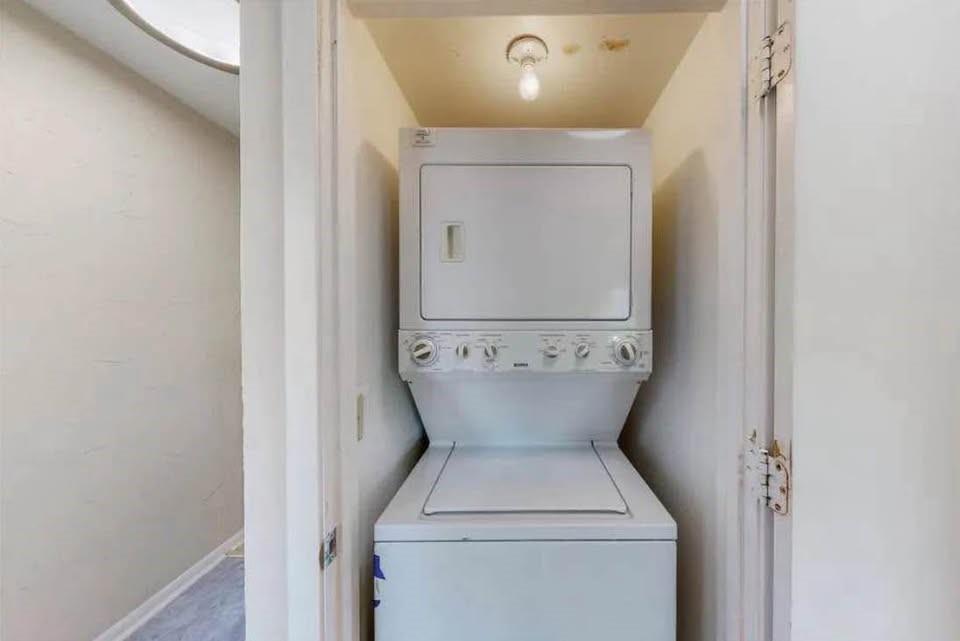 426 Yacht Club Drive E Property Photo 15