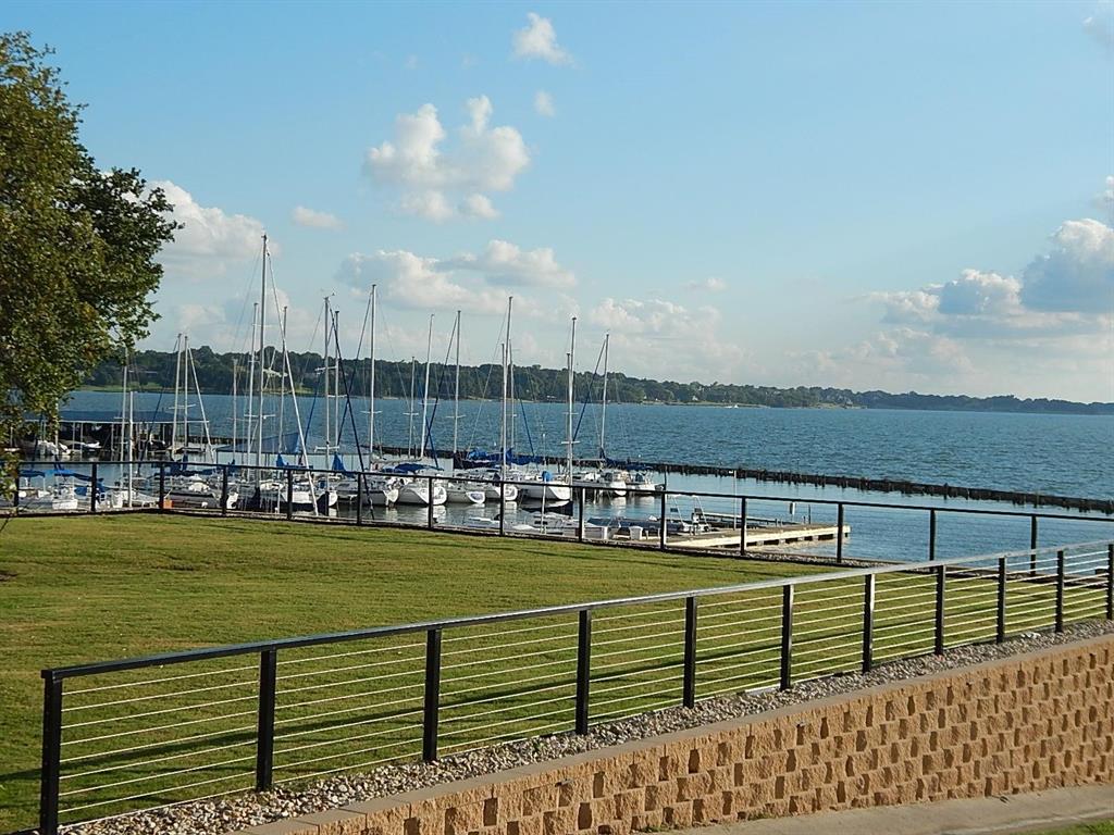 426 Yacht Club Drive E Property Photo 40