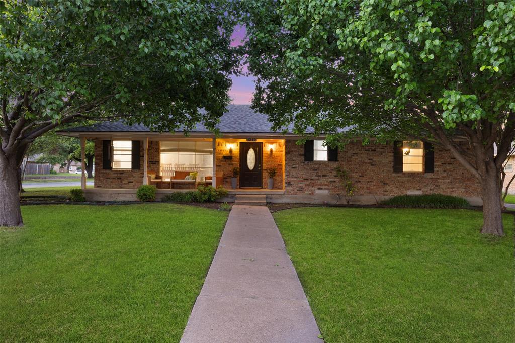 1317 Kingsbridge Drive Property Photo 1