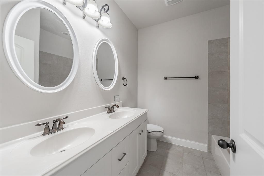 670 Bridge Street Property Photo 17