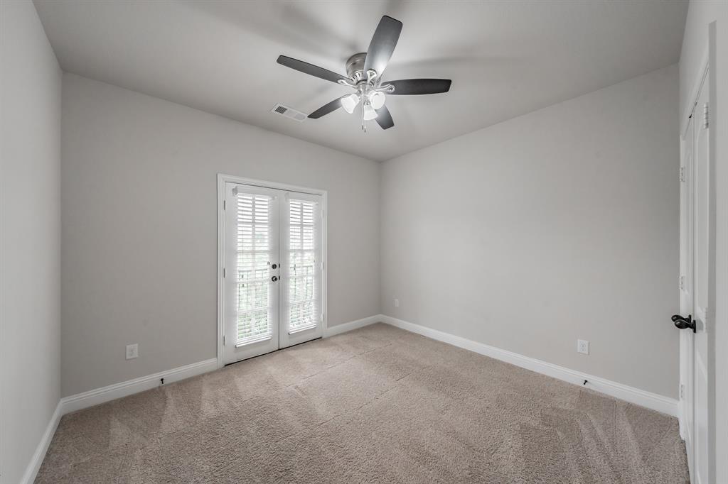 670 Bridge Street Property Photo 18