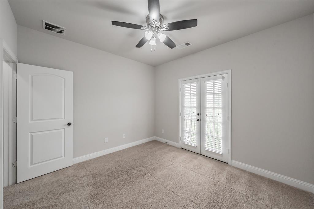 670 Bridge Street Property Photo 19