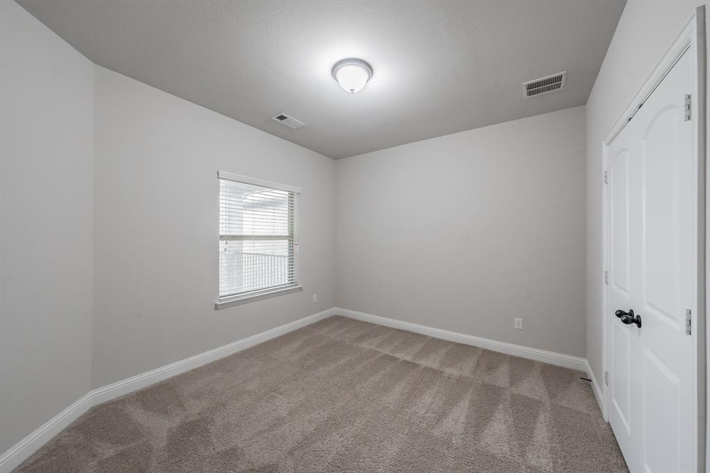 670 Bridge Street Property Photo 20